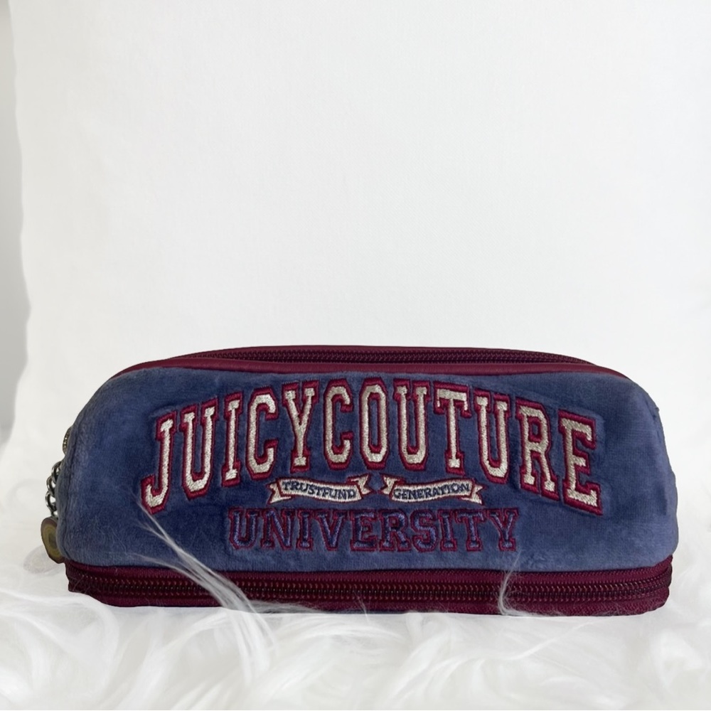 SOLD Vintage Juicy Couture Trust fund Generation University Cosmetic bag ❤️☁️✨ - Picture 2 of 6